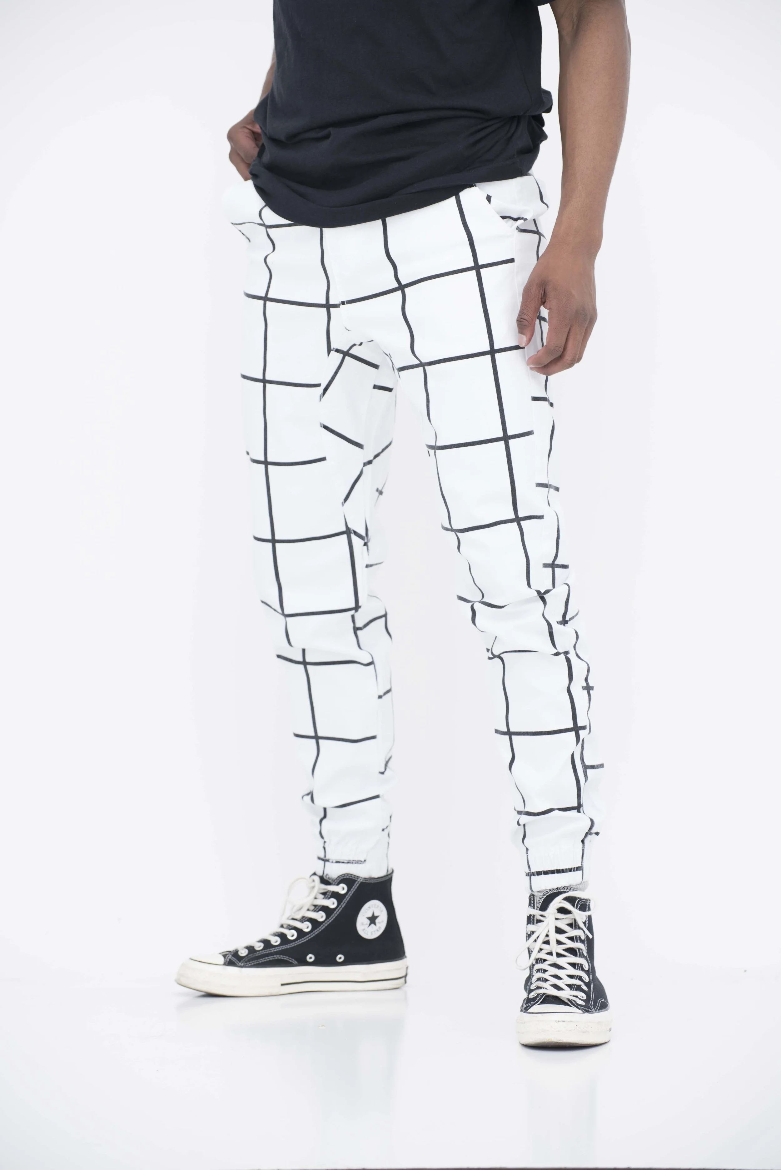 Black and white checkered joggers shop